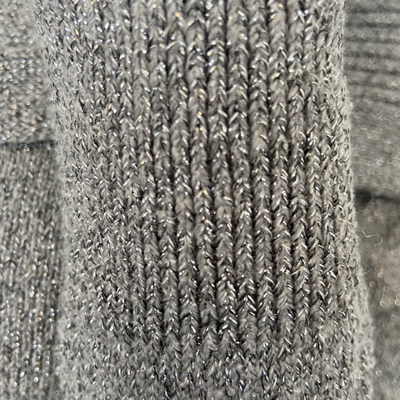 Off Shoulder Knitted Sweater - Picture 3 of 9